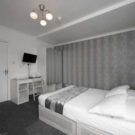 Flexistay Tulsi Aparthotel Croydon Esterno foto