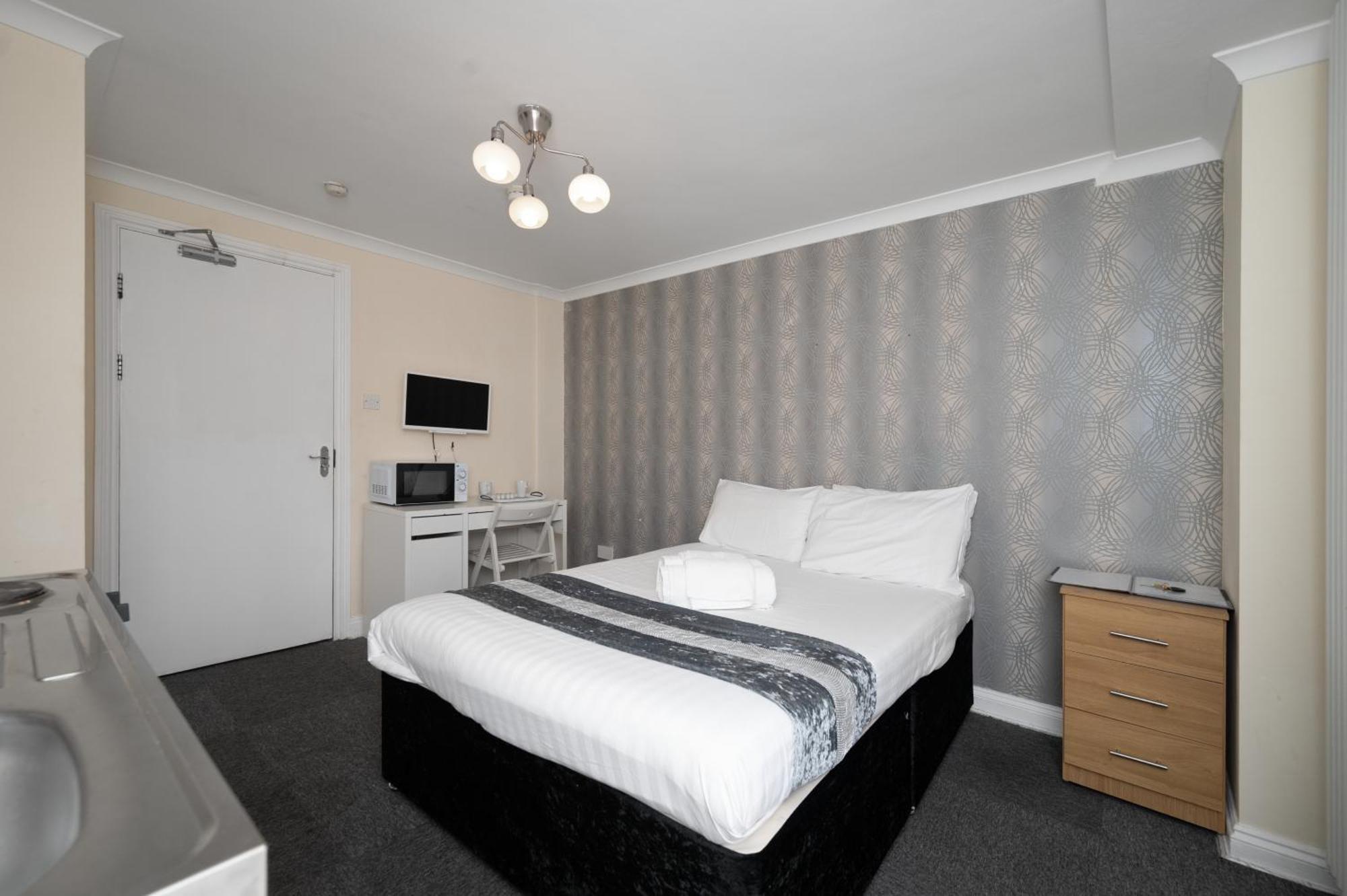 Flexistay Tulsi Aparthotel Croydon Esterno foto