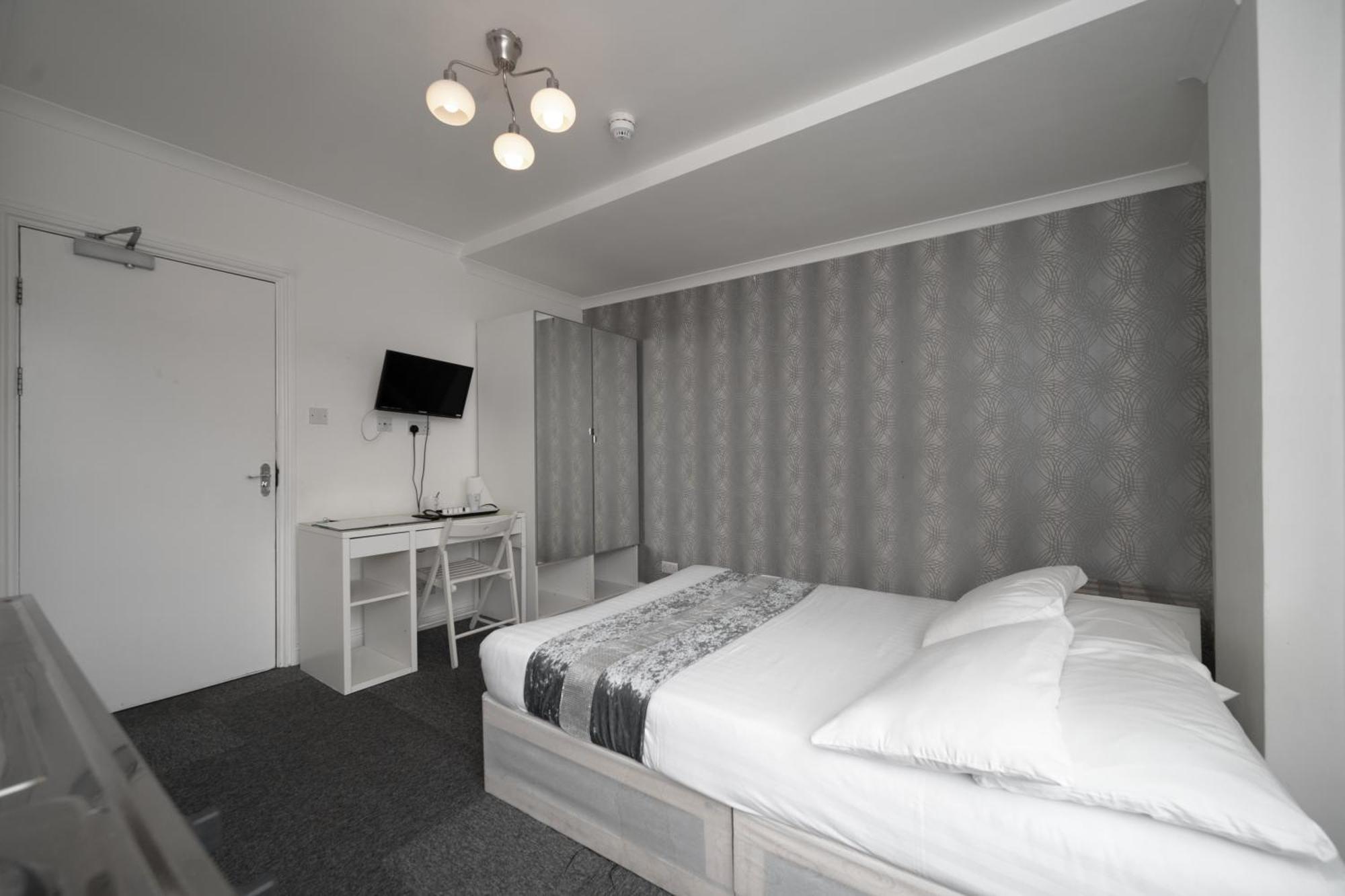 Flexistay Tulsi Aparthotel Croydon Esterno foto