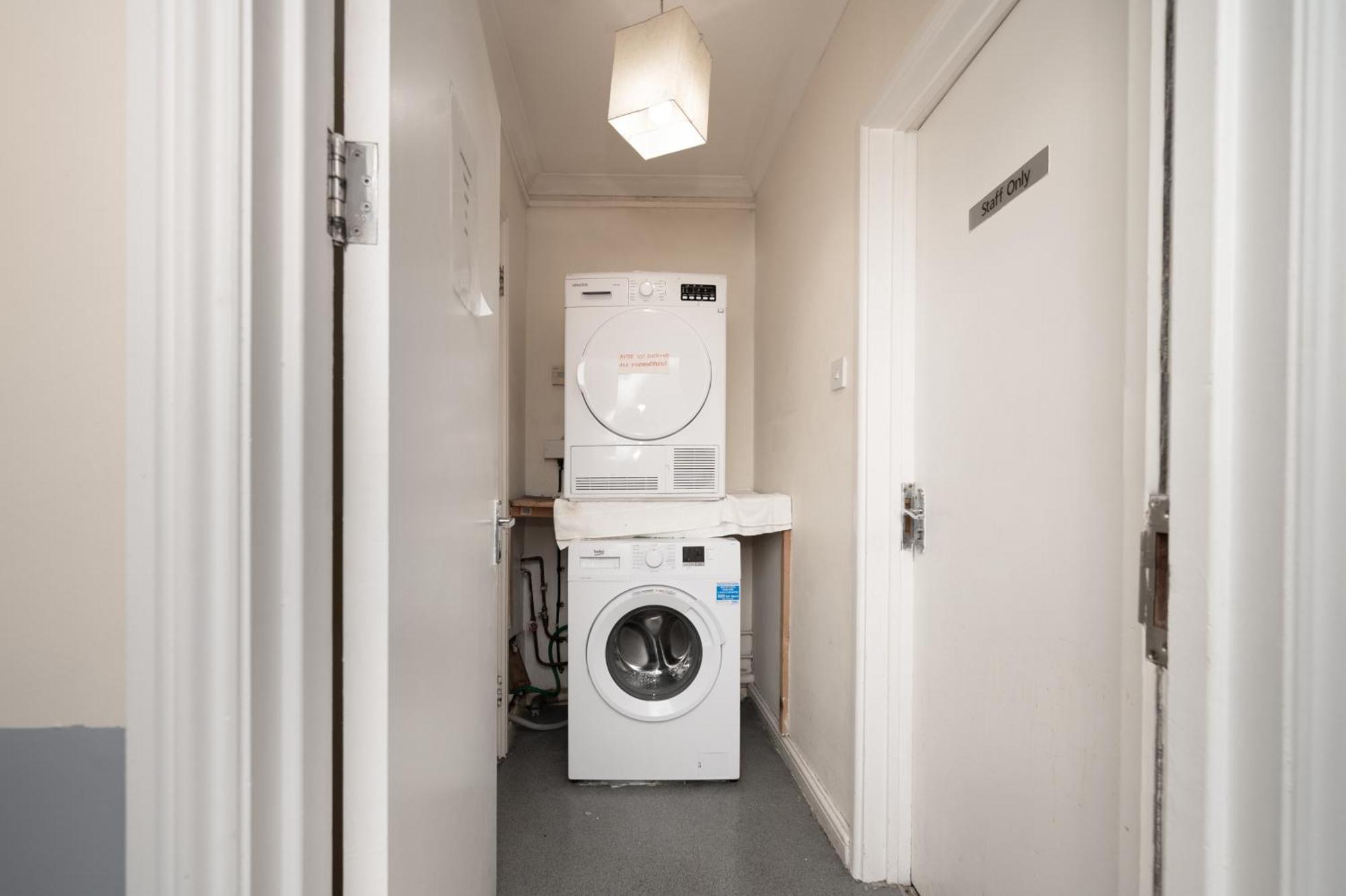 Flexistay Tulsi Aparthotel Croydon Esterno foto