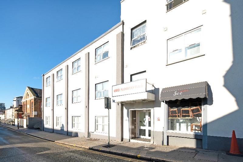 Flexistay Tulsi Aparthotel Croydon Esterno foto