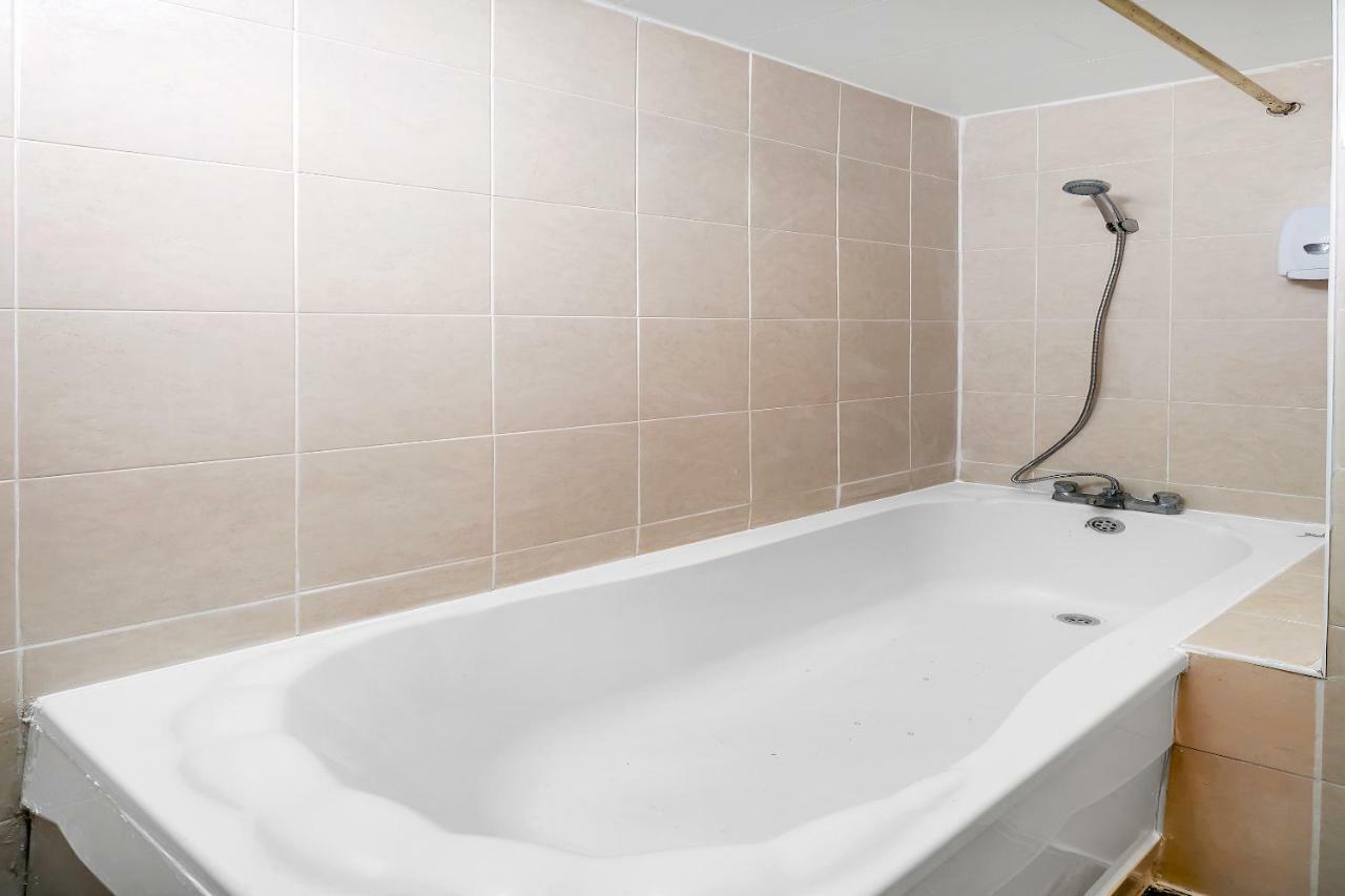 Flexistay Tulsi Aparthotel Croydon Esterno foto